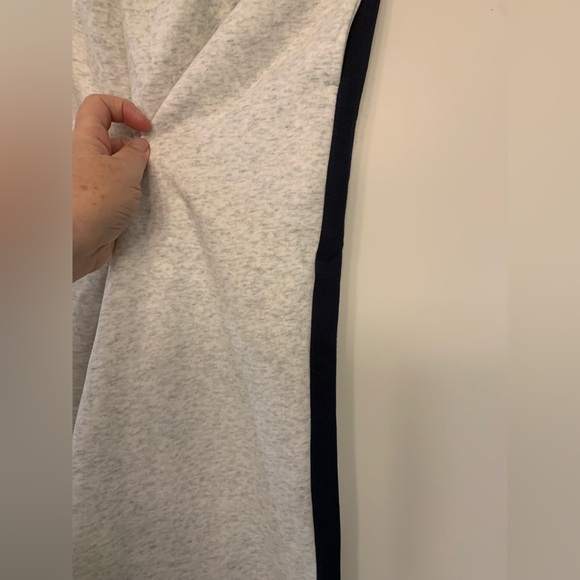 Comfy Sweat Bottom And Top Set NWOT 🌴 - Picture 5 of 15